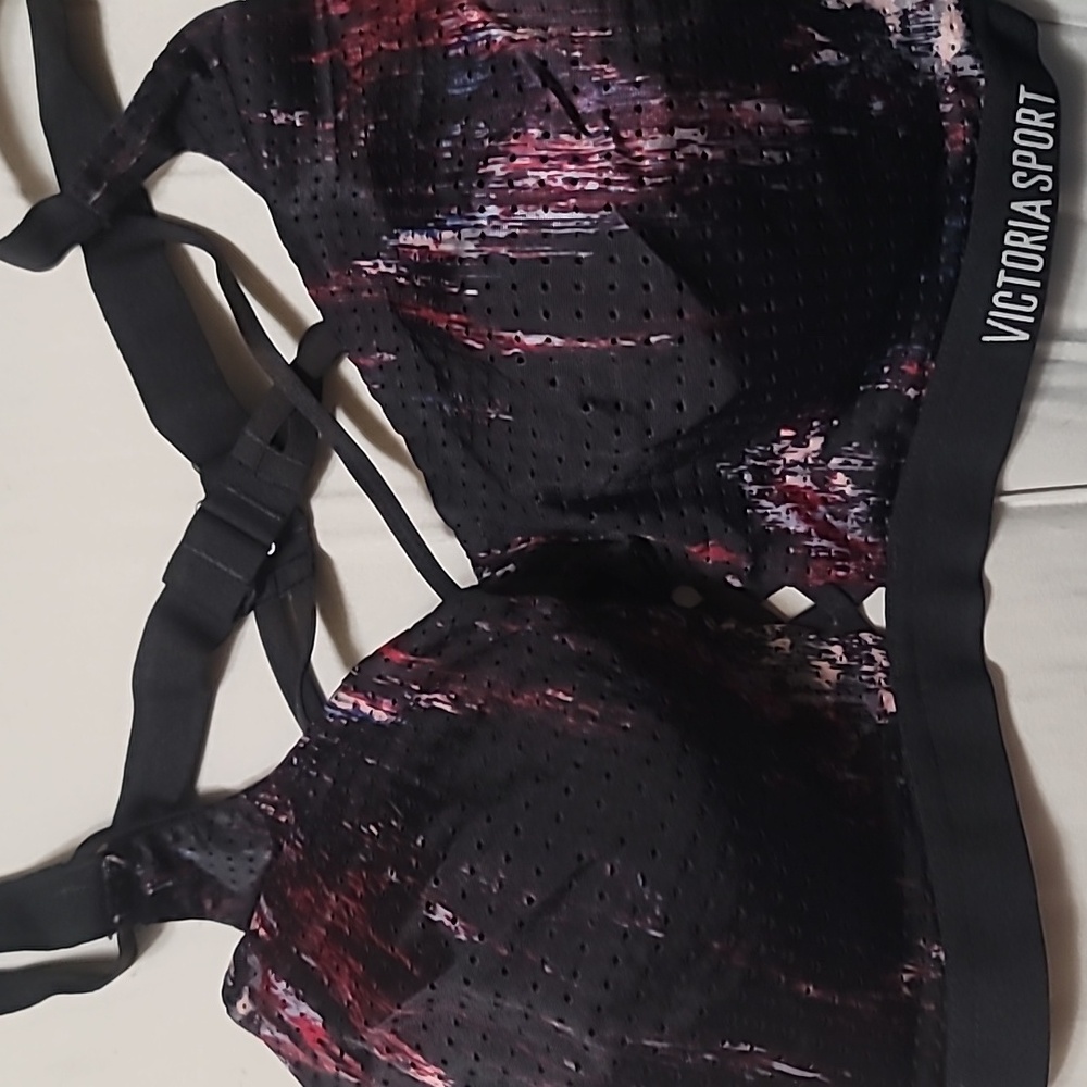 Sports bra